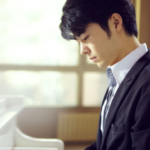 男男做爱亲嘴免费观看
